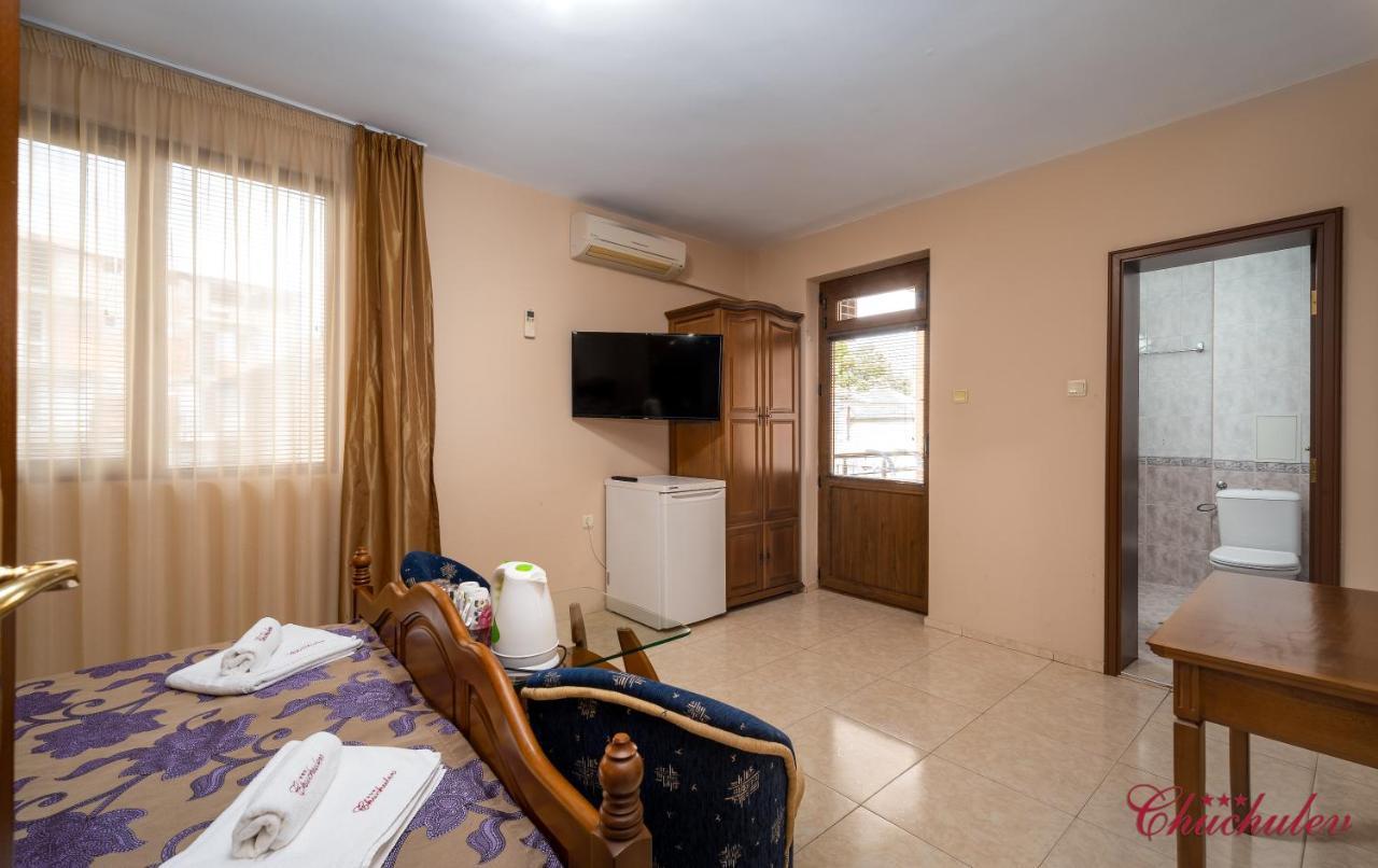 Hotel Chuchulev Sozopol Buitenkant foto