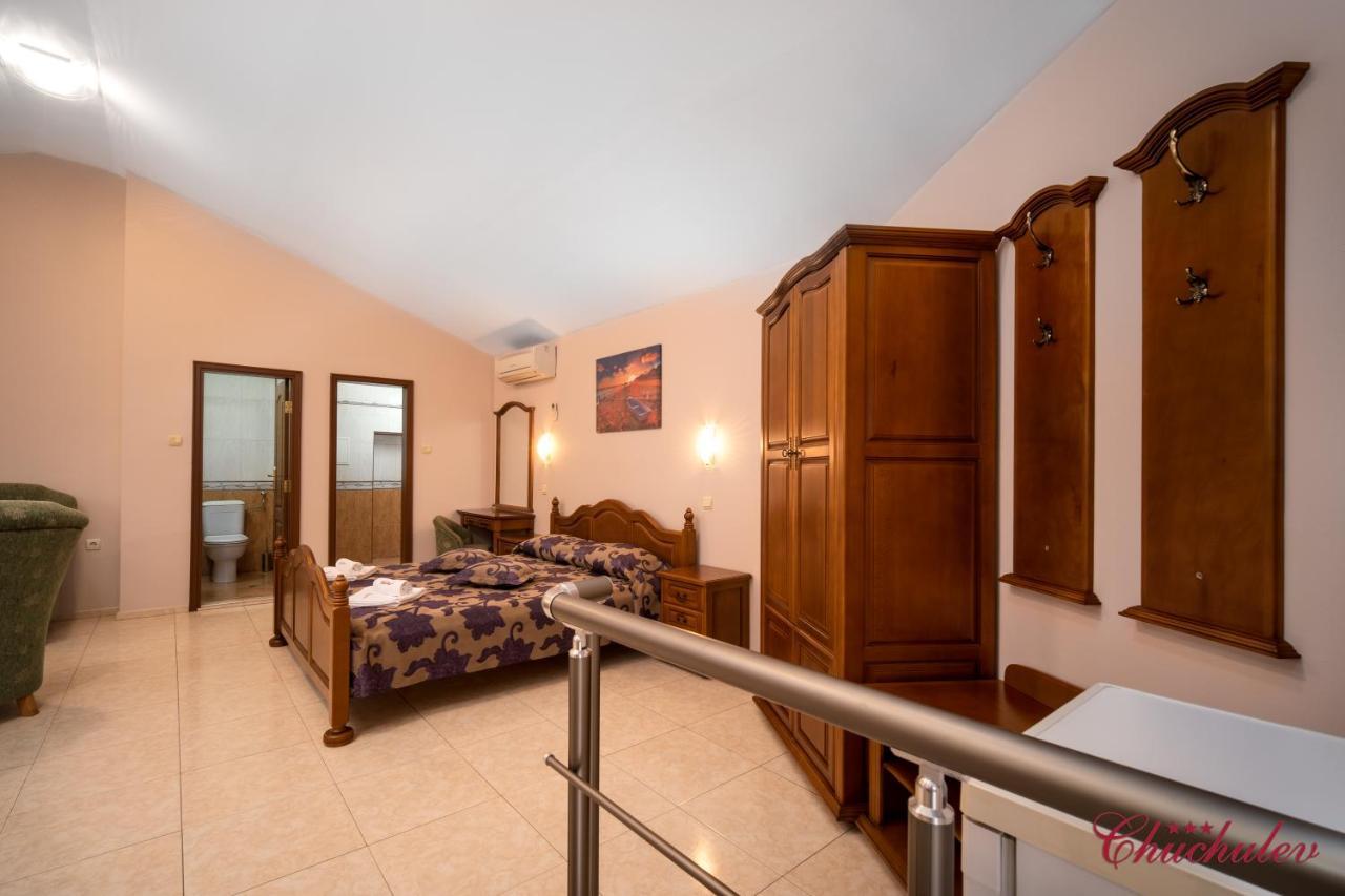 Hotel Chuchulev Sozopol Buitenkant foto