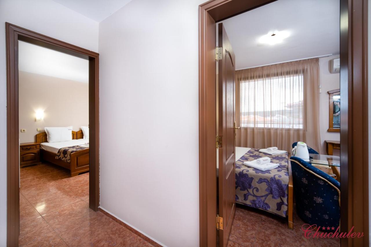 Hotel Chuchulev Sozopol Buitenkant foto