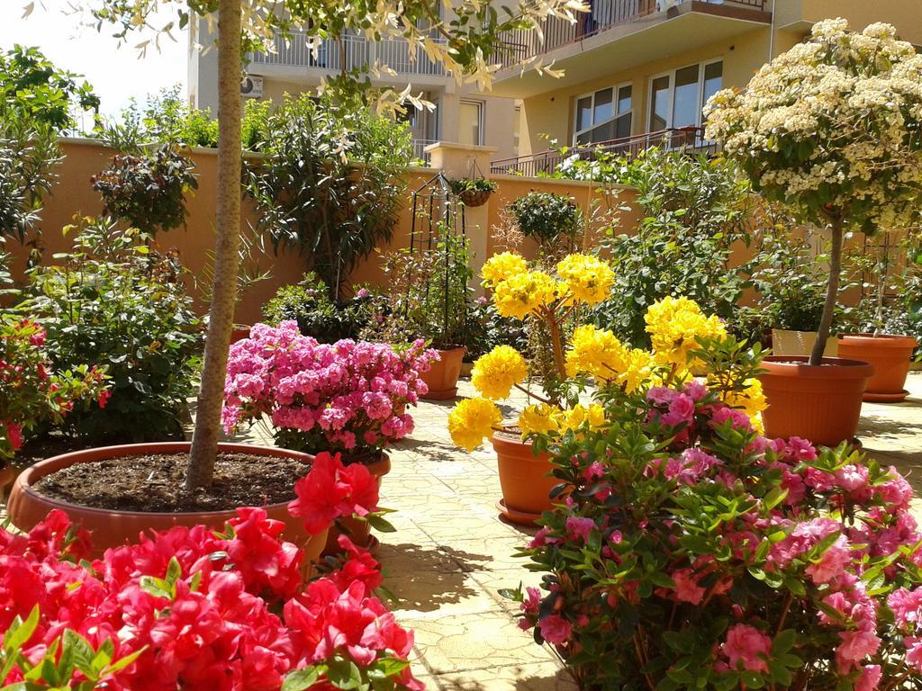 Hotel Chuchulev Sozopol Buitenkant foto